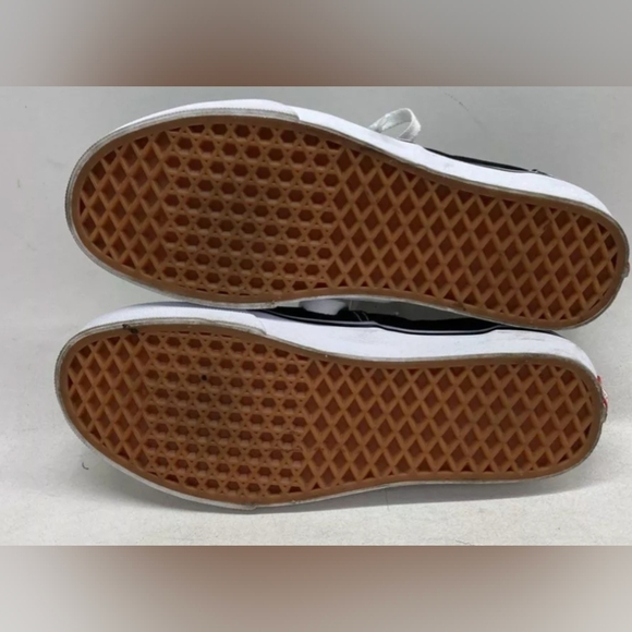 Unisex Vans Black And White Sneakers Size M 9 W 10.5 Like New MSRP $65 - Picture 8 of 8